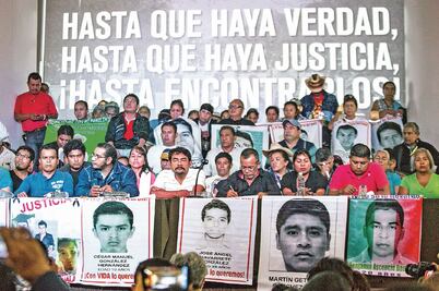 Alistan encuentro EPN y padres de los 43