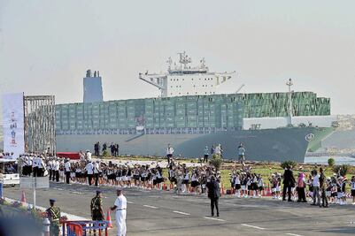 Inauguran en Egipto la ampliación del Canal de Suez