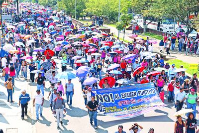 Y sí llovió... suspenden prueba en zona CNTE