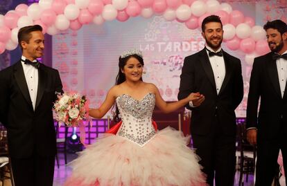 Glamour y fama en redes: las otras quinceañeras que causaron sensación