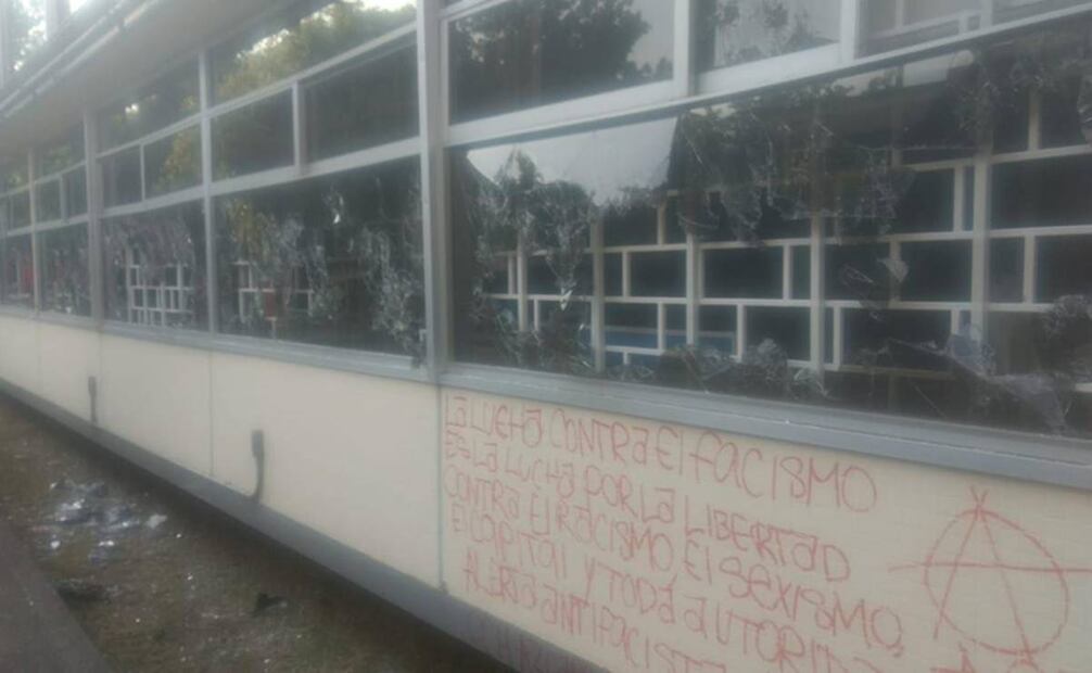 UNAM denuncia que embozados retuvieron a personal administrativo en dirección de CCH