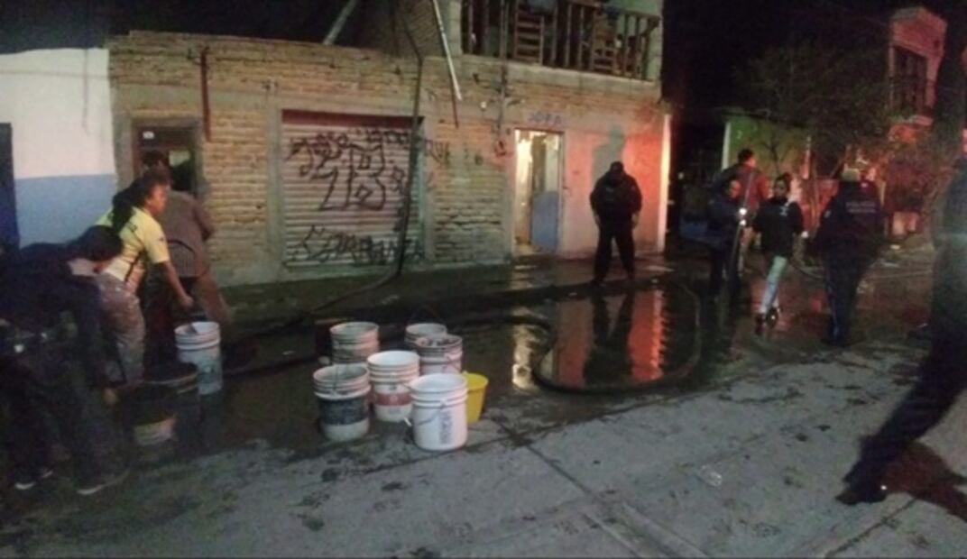 Familia muere durante incendio en Aguascalientes