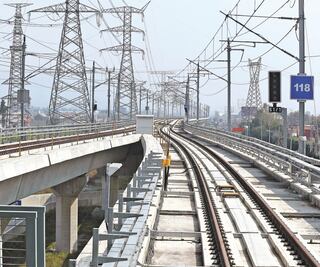 Tren Interurbano, con avance de 87%