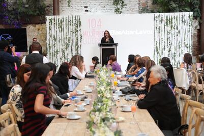 Agradece Katia D’Artigues a mujeres que salieron a las calles