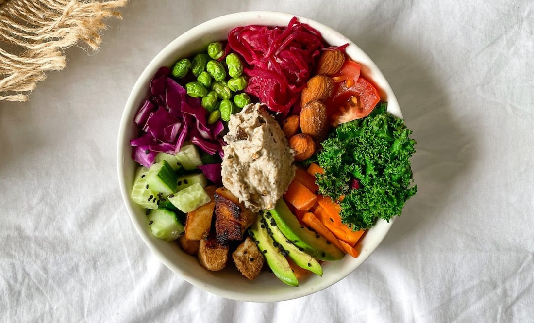 Comer de manera equilibrada es la clave para tener una buena salud. Imagen: Unsplash