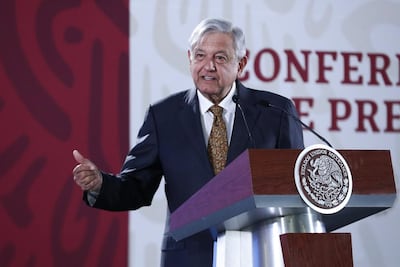 México detendrá flujo de migrantes con visas de trabajo, dice López Obrador