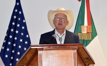 Ken Salazar le ruega a la Virgen de Guadalupe por nueva era transformadora para las Américas