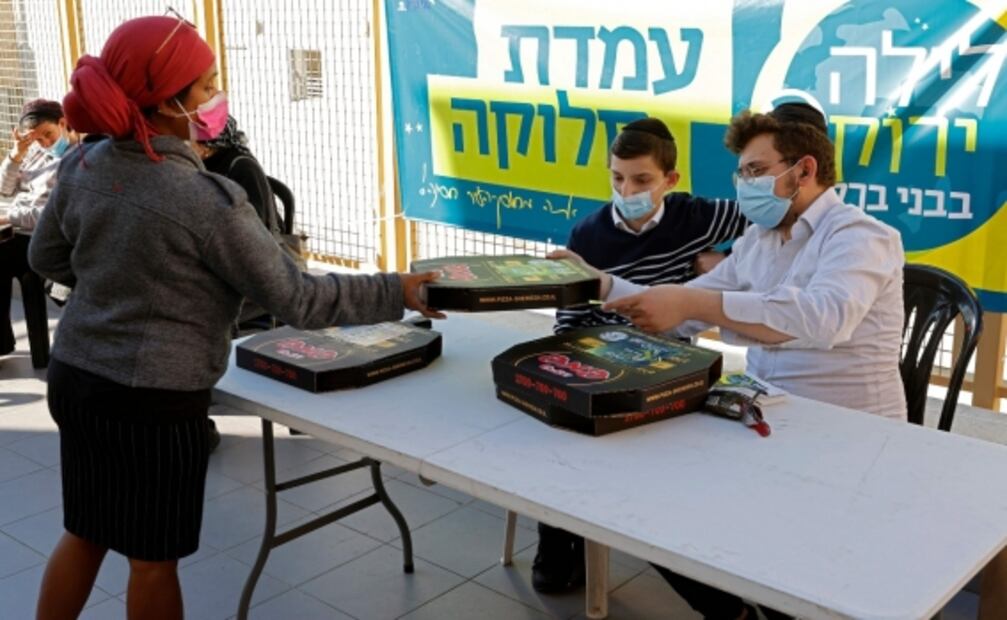 En este país regalan pizza a cambio de ponerse vacuna contra Covid-19