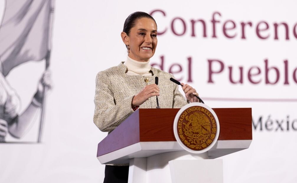 La presidenta Claudia Sheinbaum defendió a la dirigente nacional de Morena, Luisa María Alcalde, ante ataques en redes sociales, además que la felicitó porque recientemente se convirtió en madre. Foto Hugo Salvador / EL UNIVERSAL