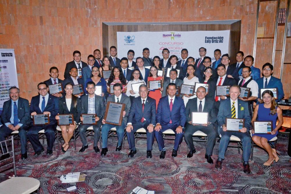 Enrique Bustamante, director de la Fundación Ealy Ortiz, reconoció el esfuerzo que mostraron todos los participantes (EMILIO VÁSQUEZ. EL UNIVERSAL)