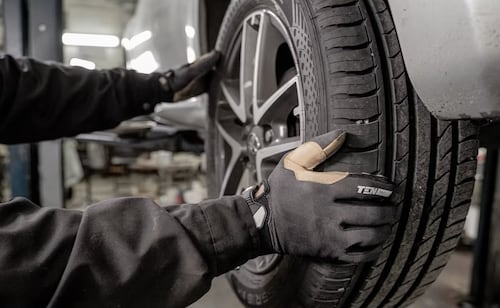 Mexico's auto production dips 2.2% in July, light vehicle exports fall 9.7%
