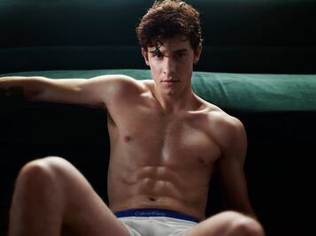 Shawn Mendes enciende las redes sociales con nueva campaña para Calvin Klein