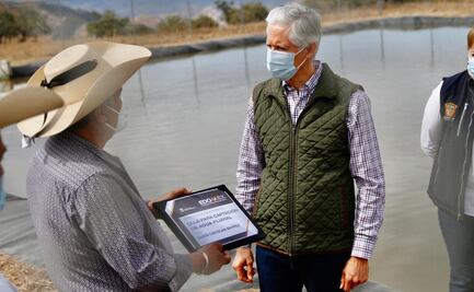 Del Mazo entrega apoyos a 2 mil 500 productores agrícolas y acuícolas del Edomex