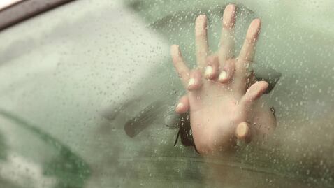 ¿Qué pasa si te atrapan teniendo relaciones sexuales en tu auto?