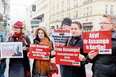 Oposición en Reino Unido pide no extraditar a Assange