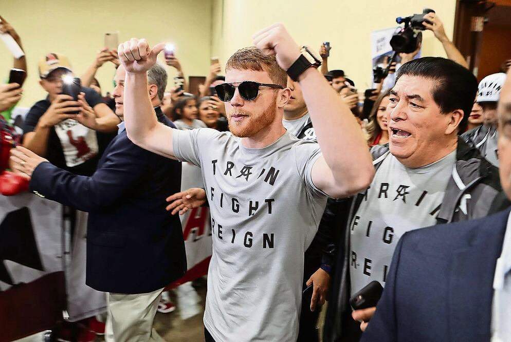 Álvarez fue ovacionado en su entrenamiento público en Dallas (GOLDEN BOY PROMOTIONS)