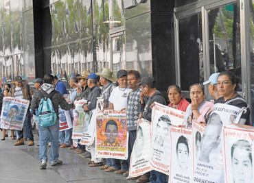 Piden nombrar a fiscal especial de caso Ayotzinapa