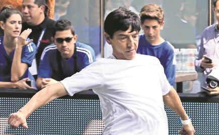 “Dispuesto a colaborar para levantar a los Pumas”