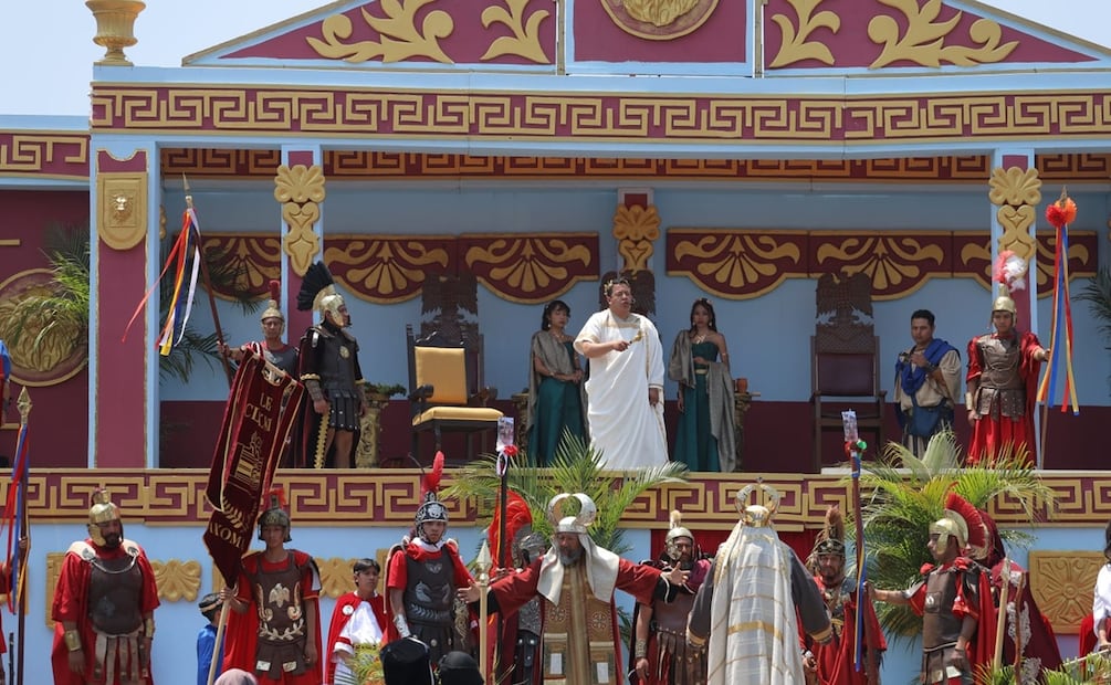 Juicio de Jesucristo ante Poncio Pilatos y el Rey Herodes durante la 183 representación del viacrucis en Iztapalapa. Foto: Gabriel Pano / EL UNIVERSAL