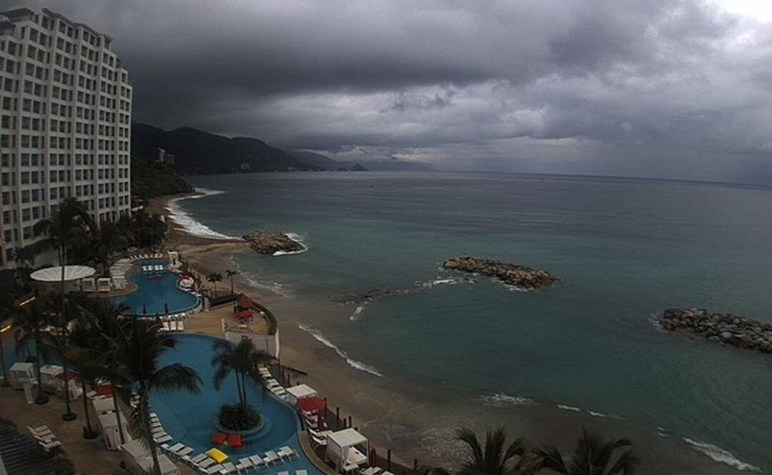 Así luce esta mañana Puerto Vallarta. Foto: Webcams de México