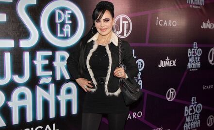 Maribel Guardia porta canas y años con orgullo