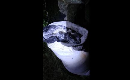 Aseguran costales con posible metanfetamina tras persecución de sujetos en Culiacán  