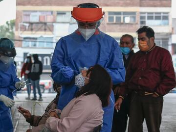 México registra 730 decesos y 14 mil 828 contagios por Covid en 24 horas