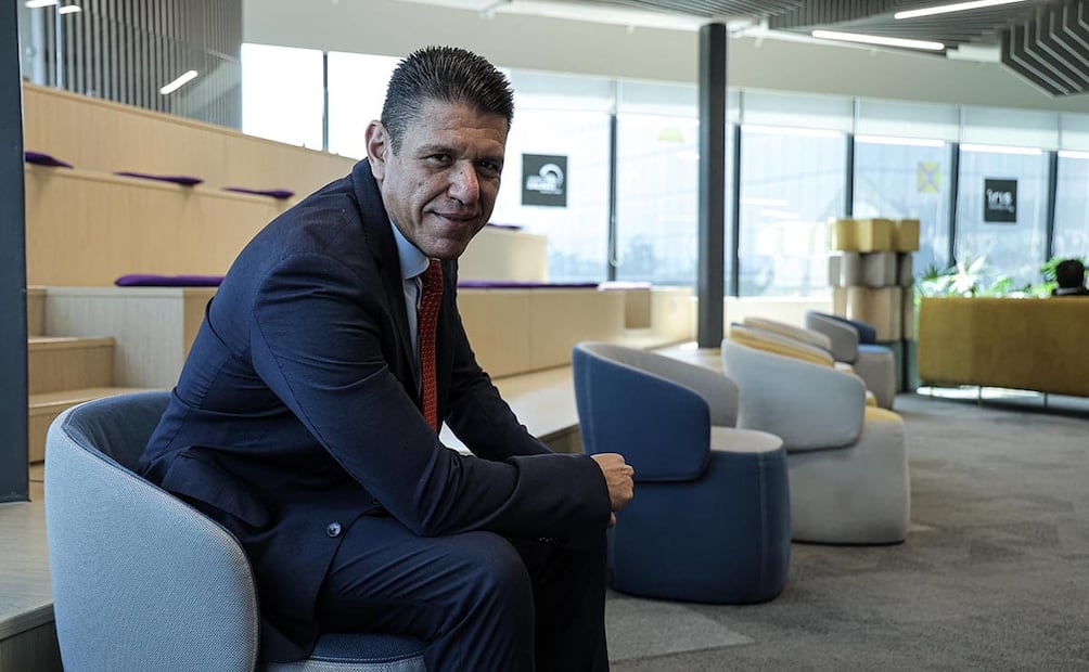 En entrevista, José Landaverde señalo que la colaboración con empresas del ecosistema de Grupo Salinas permite ampliar el acceso a seguros. Foto: Gabriel Pano/EL UNIVERSAL