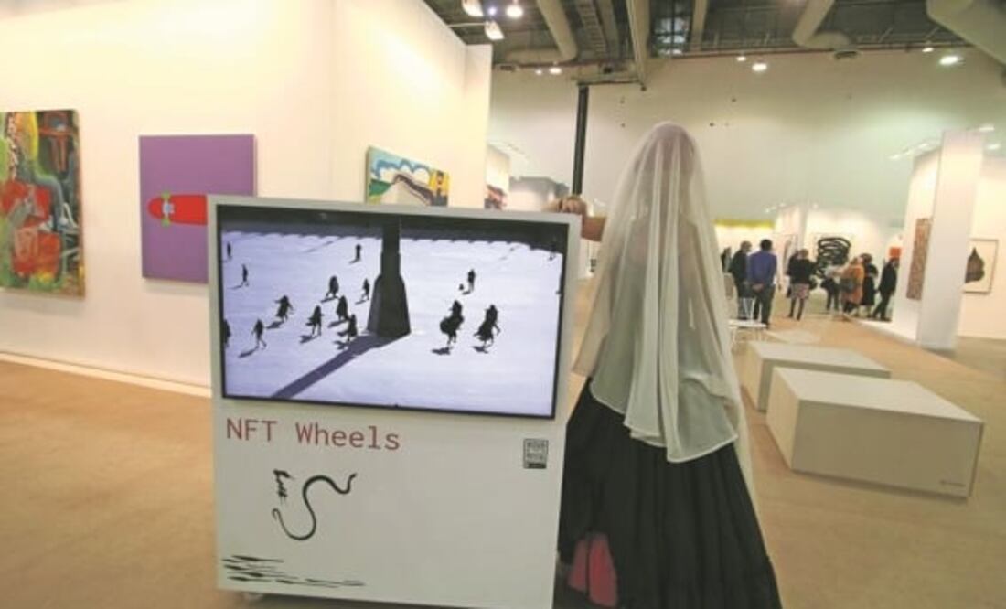 Uno de los principales temas será el territorio digital en el mundo de la cultura. En la imagen, un stand ambulante de arte digital en Zona Maco 2022. Foto: Archivo EL UNIVERSAL