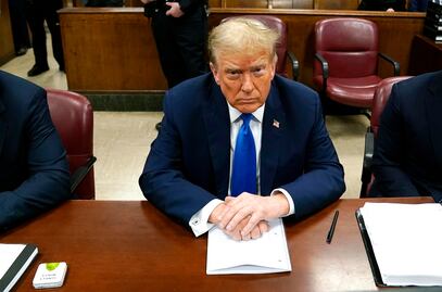 Juicio penal contra Trump: de 7 jurados, quedan 5... sigue el proceso para elegir a 12 y 6 suplentes