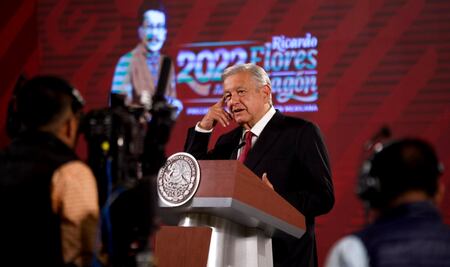 AMLO asegura que “megaobras” de su administración se financian con recursos del gobierno