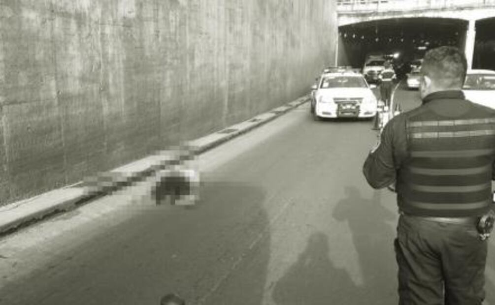 Muere tras lanzarse en paso vehicular en Fray Servando