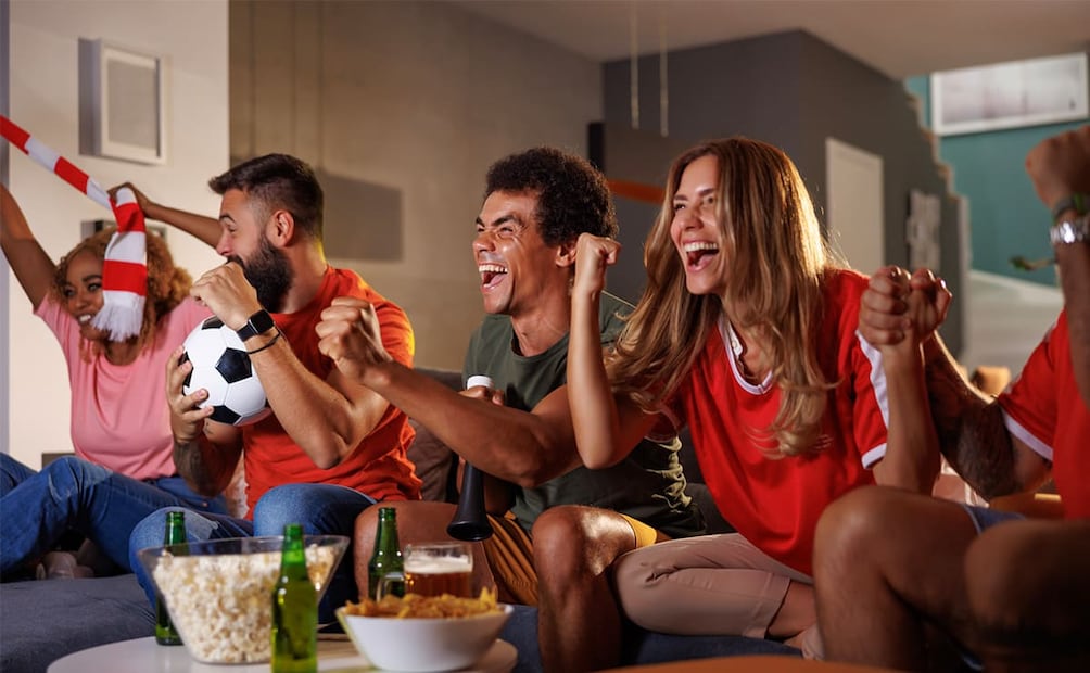 Durante la fiesta del futbol hay diversas actividades para los aficionados. Foto: iStock