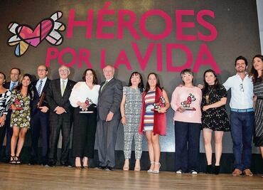 Filman trasplantes reales para concientizar