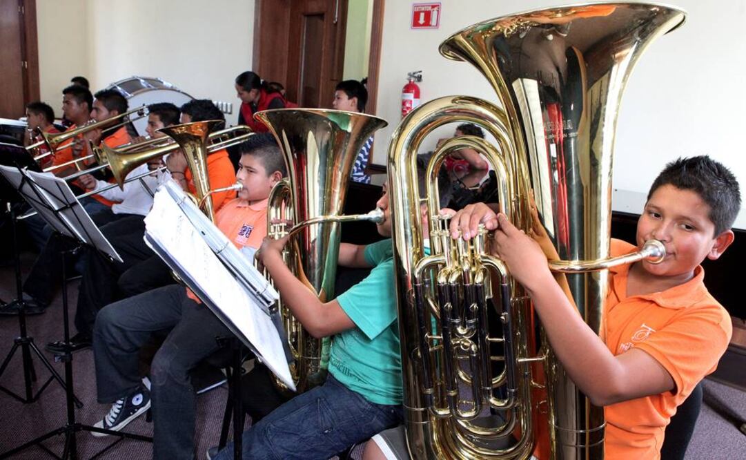Los investigadores descubrieron que escuchar música alegre, definida como música clásica con valencia positiva y alta en excitación, fomenta el pensamiento creativo. FOTO: Adrián Hernández/Archivo EL UNIVERSAL.