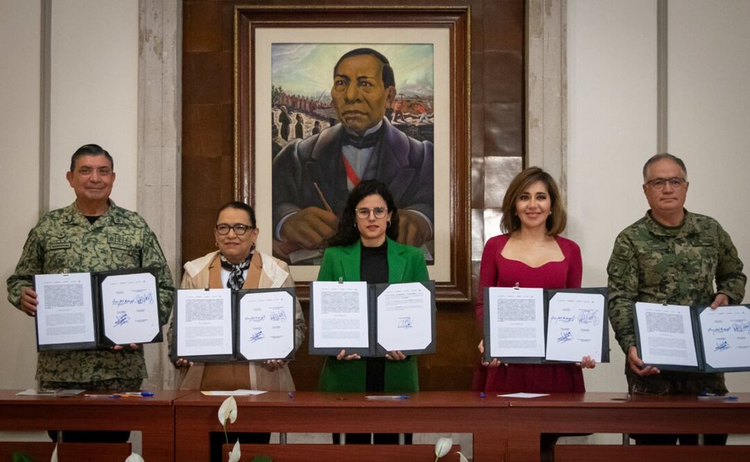 Firman convenio para que personal de fuerzas de seguridad hagan su testamento a bajo costo. Foto: Segob