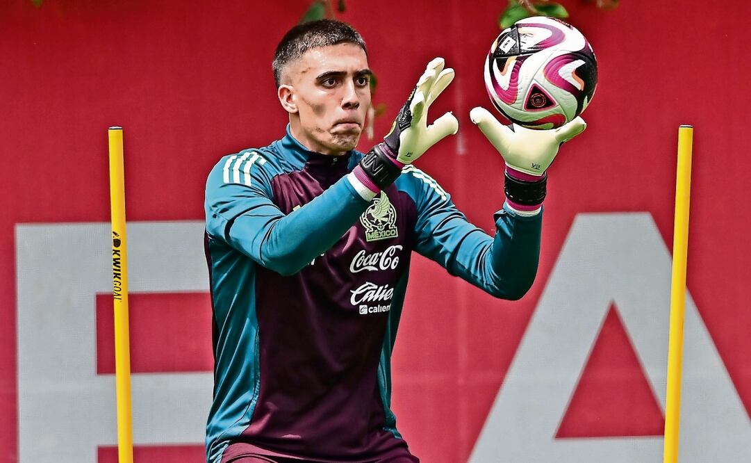 Alex Padilla, feliz con su llamado a la Mayor. Foto: Etzel Espinosa / IMAGO7