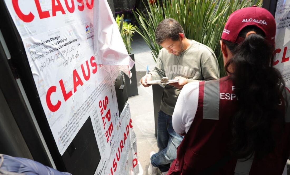 Clausuran inmueble en Jardines del Pedregal; operaba como plaza comercial pese a uso habitacional. Foto: Especial