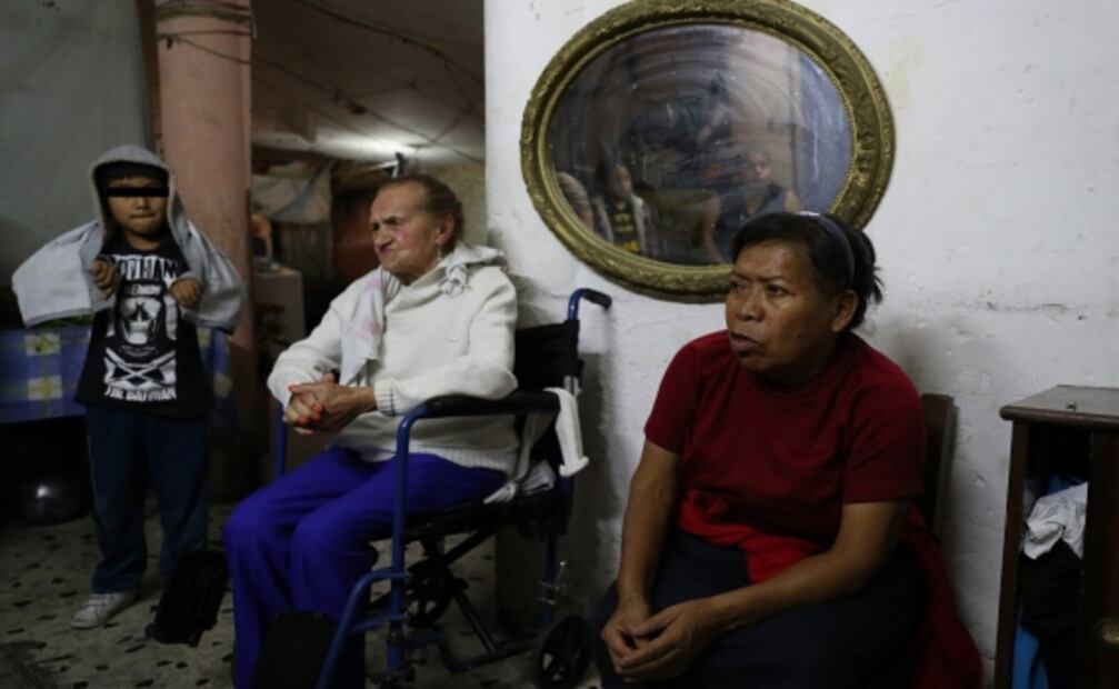 Vivir en la calle o en un edificio en ruinas, dilema de damnificados del 19S