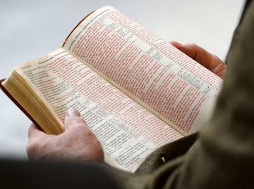 Escuelas de Texas enseñarán la Biblia; aprueban plan de estudios opcional con financiación extra por implementación