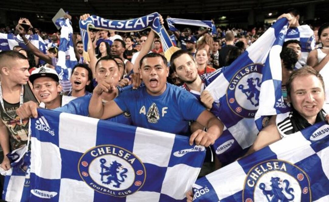 The Blues supporters - Photo by Larry French /AP