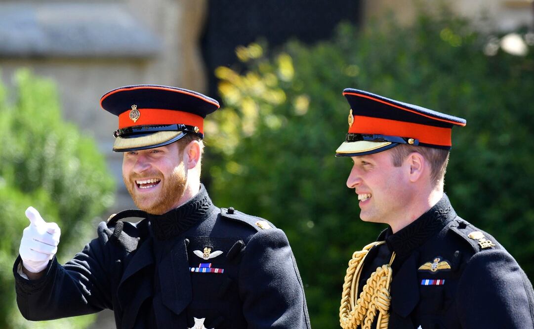 Príncipes Guillermo y Enrique en una foto de archivo. Foto: AP