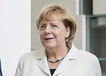Angela Merkel insiste en defender su política de refugiados