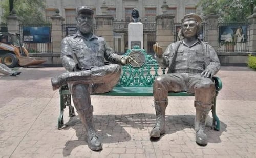 Esculturas de Fidel Castro y “El Che” Guevara serán construidas nuevamente y colocadas en CDMX: Brugada; se pronuncia por el diálogo y la política
