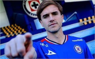 Cruz Azul hace oficial la contratación de Agustín Palavecino; la afición celeste celebra su llegada