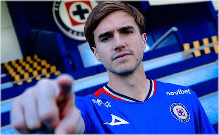Cruz Azul hace oficial la contratación de Agustín Palavecino; la afición celeste celebra su llegada