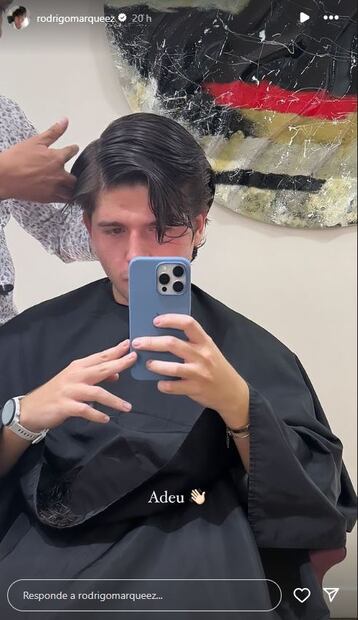 Hermano de el "Fofo" se va a cortar el cabello. 
Foto: Captura de pantalla