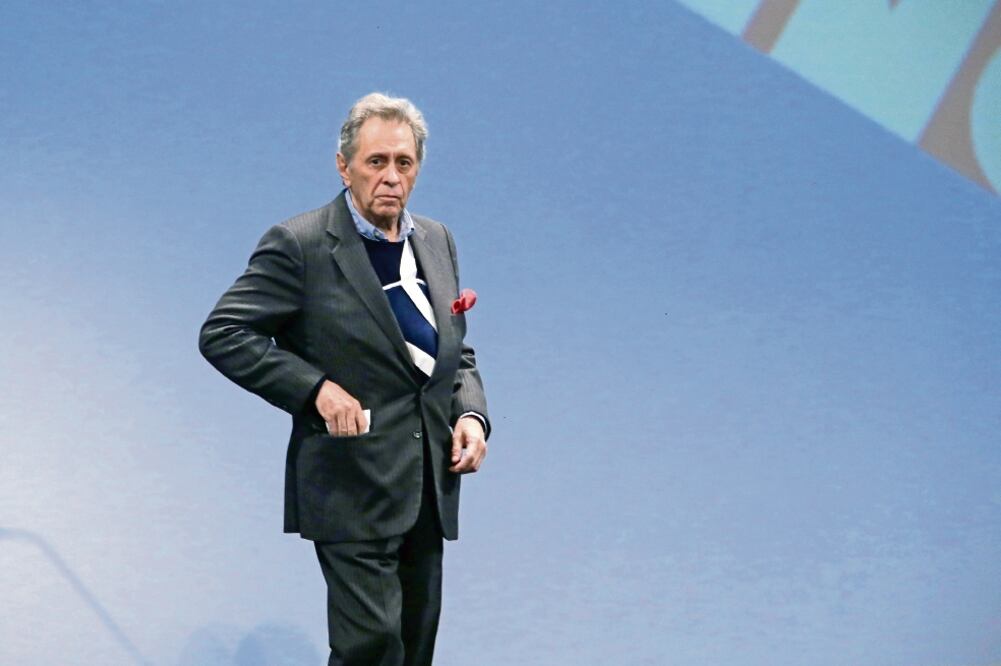 Imagen del director de orquesta Enrique Bátiz, en la inauguración del Festival Internacional Cervantino del año pasado, cuando recibió el premio “Cervantes”. (Archivo / EL UNIVERSAL)