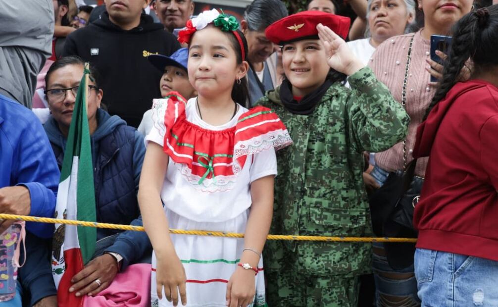 Niñas y jóvenes protagonizan Desfile Cívico Militar tras enaltecimiento de la mujer en las Fuerzas Armadas (16/09/25). Foto: Carlos Mejía/EL UNIVERSAL