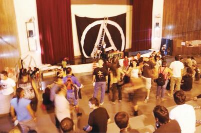 Temen desalojo del 'Justo Sierra' en las vacaciones